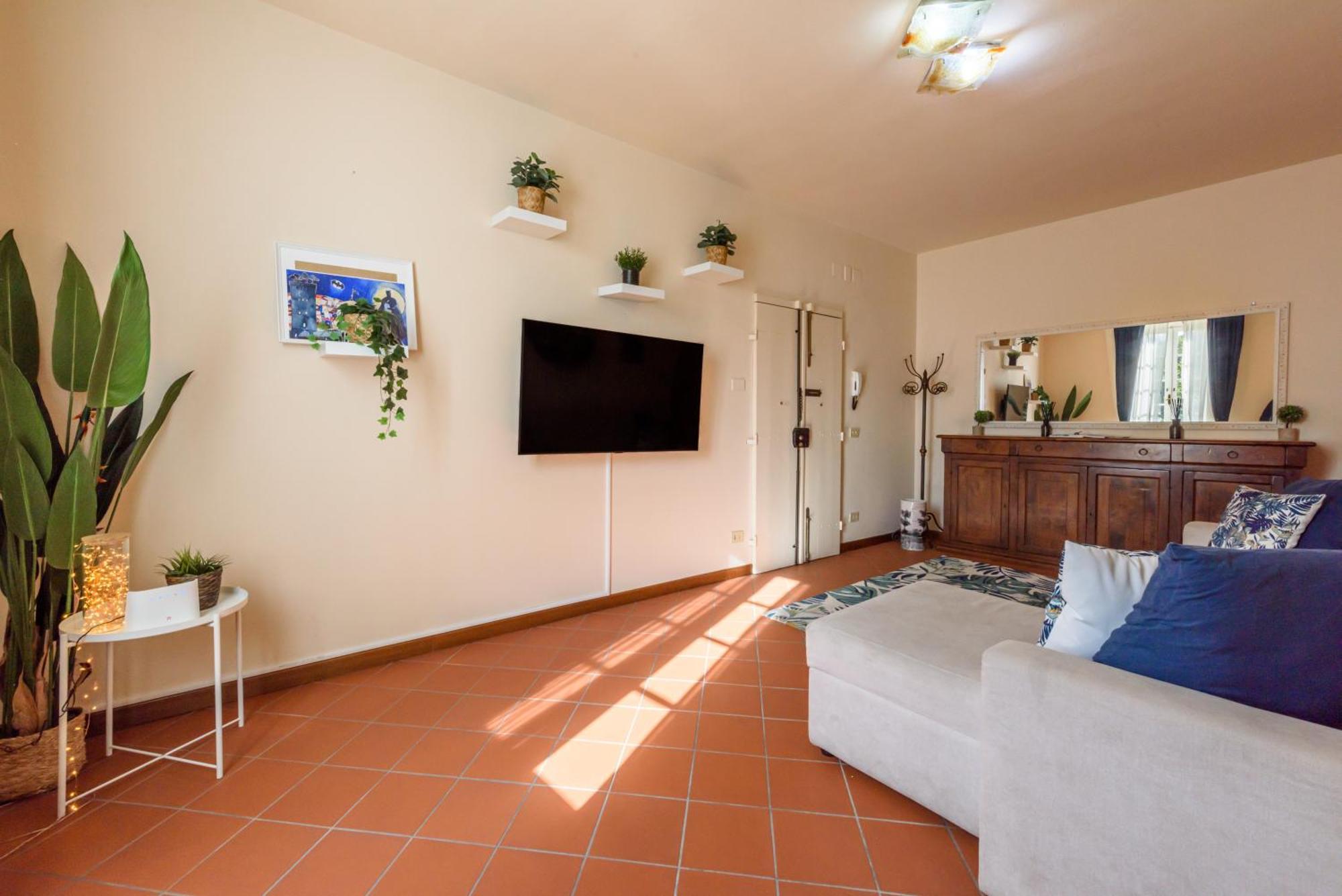 Heart Of Lucca Style Whitin The Walls Экстерьер фото
